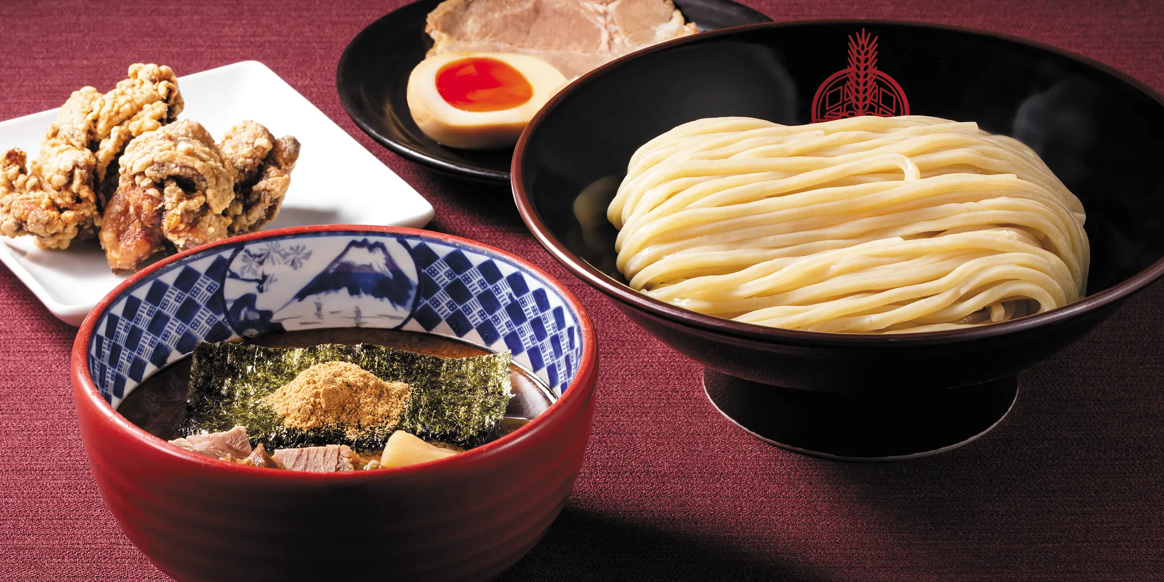 三田製麵所の濃厚豚骨魚介つけ麺